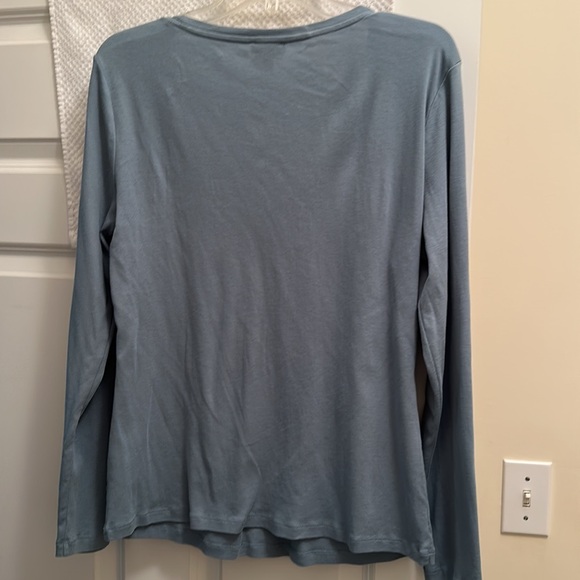 Talbots Tee Shirt - like new - Picture 2 of 3